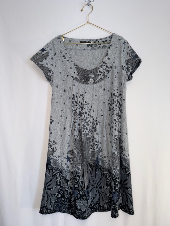 tenki Dresses & Skirts - 65% Cotton Floral Midi with Pleated Scooped Neck Black & Grey Dress 💫